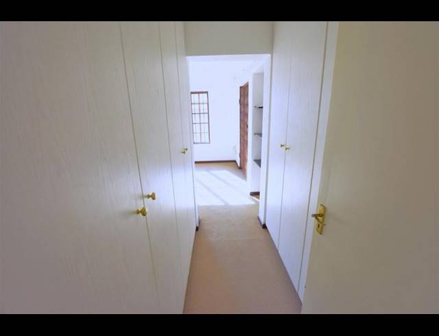 2 BEDROOM TOWNHOUSE FOR SALE IN LONEHILL